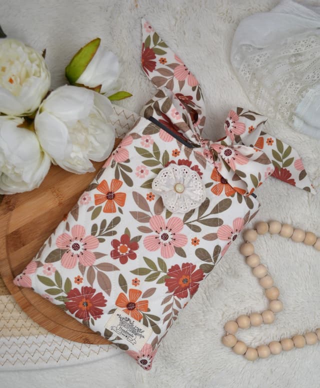 Petal Meadow Mini Tech and Paperback Quilted Sleeve