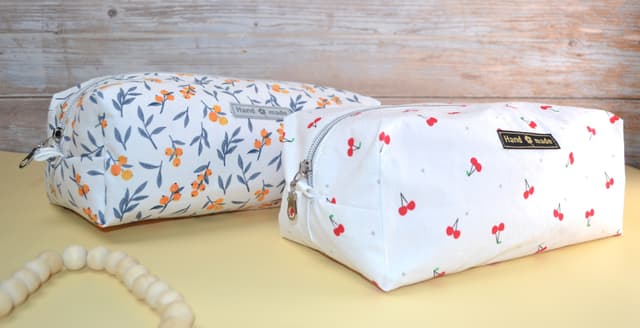 Fruit Print Zipper  Bag